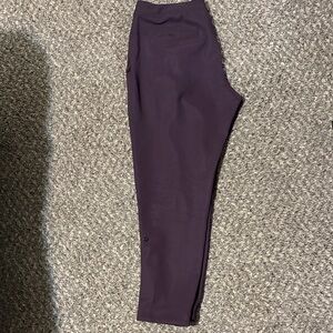 Lulumelon Purple capri pants